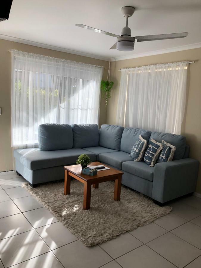 Hervey Bay Colonial Lodge Torquay ภายนอก รูปภาพ