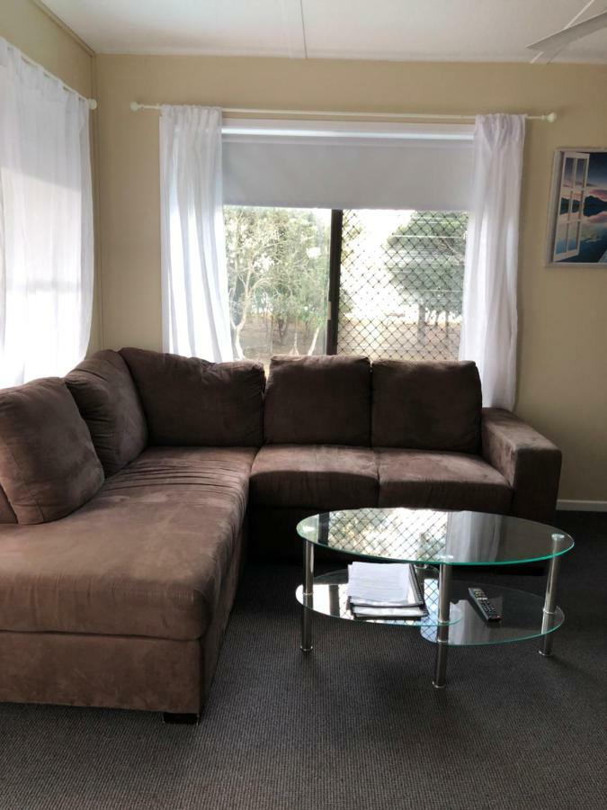 Hervey Bay Colonial Lodge Torquay ภายนอก รูปภาพ