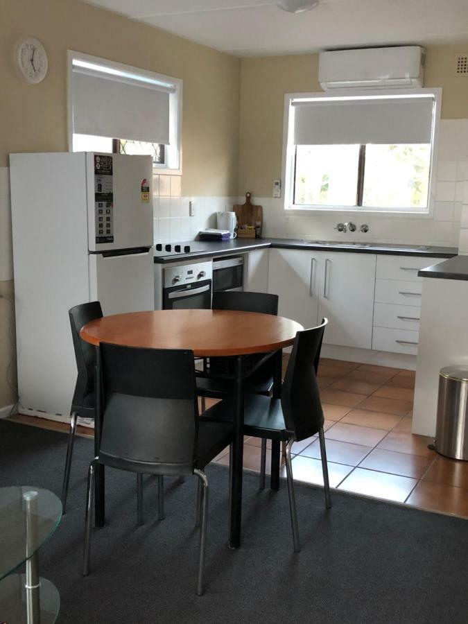 Hervey Bay Colonial Lodge Torquay ภายนอก รูปภาพ