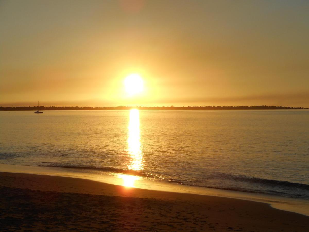 Hervey Bay Colonial Lodge Torquay ภายนอก รูปภาพ