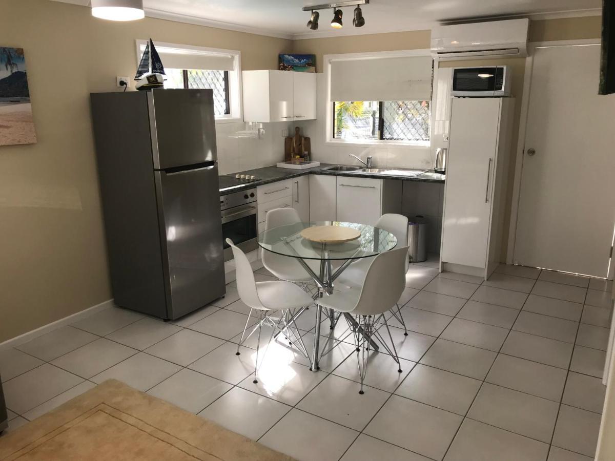 Hervey Bay Colonial Lodge Torquay ภายนอก รูปภาพ